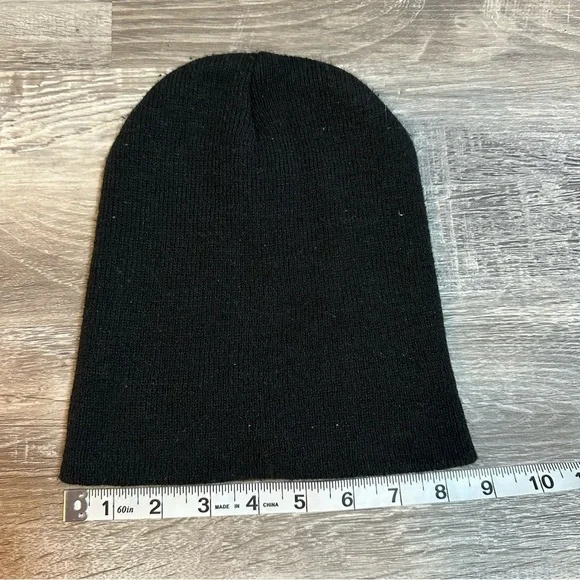 Free when bundle Black beanie - Picture 3 of 5